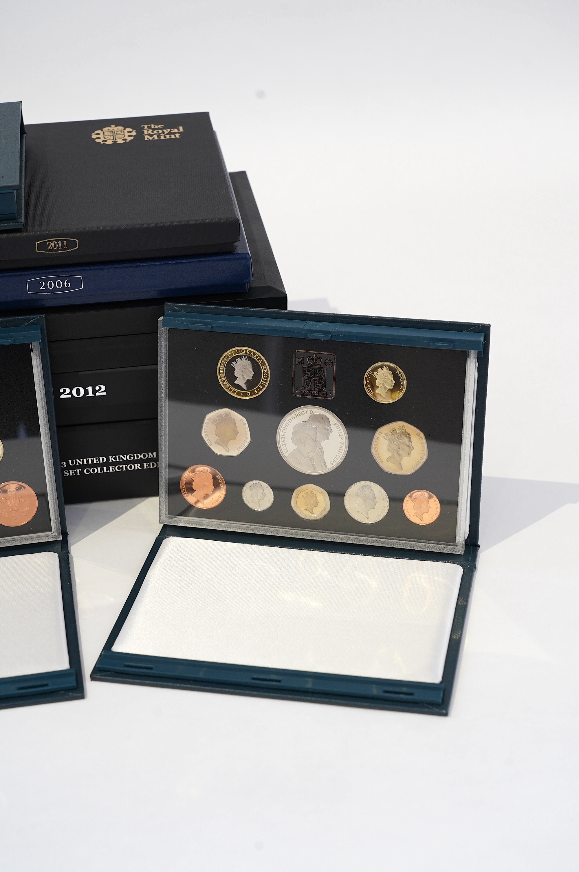 British proof coin year sets, Elizabeth II, sixteen cased sets covering the years 1996-2004, 2006-2008 and 2010-2013, each in case of issue with certificate